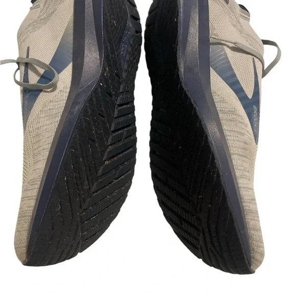 Brooks Levitate Men's Athletic Shoes - Picture 4 of 5